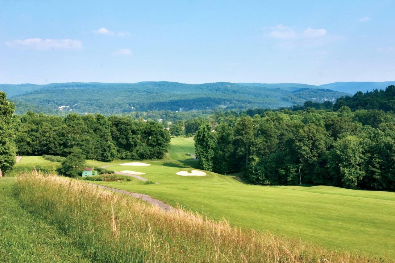 Lakeview Golf Resort Morgantown Exterior photo